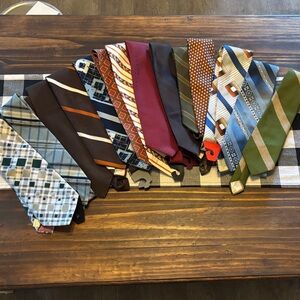Vintage 1960-1970s Men's Ties Collection